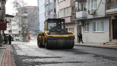 Gemlik Belediyesi’nden Alemdar Caddesi’ne estetik dokunuş