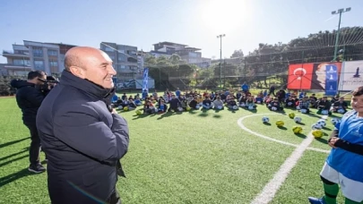 “Hak ettiği hizmeti İzmir’e getirdiğimiz için gururluyuz”