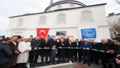 İstanbul Üsküdar’da Kıroğlu Camii ibadete açıldı