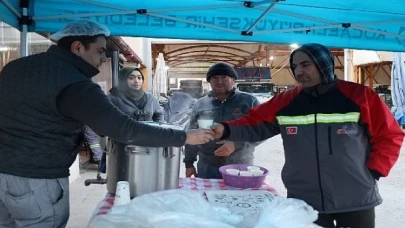 Kocaeli Büyükşehir pazarcı esnafının içini ısıttı