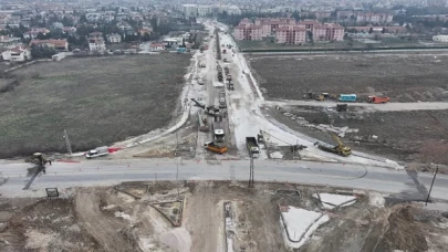 Konya Büyükşehir Necmettin Erbakan Caddesi’nde Yoğun Bir Çalışma Sürdürüyor