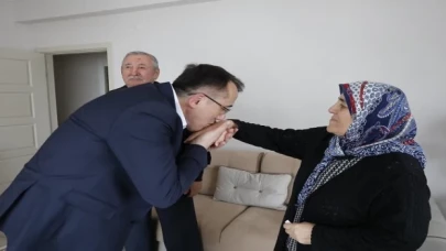 Mehmet Savran seçim çalışmalarına aile duasıyla başladı