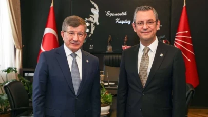 Özgür Özel, Ahmet Davutoğlu ile görüştü