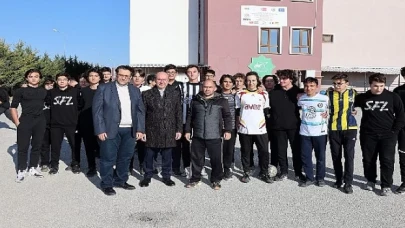 Selçuklu fen lisesi’ne kapalı spor salonu ve suni çim saha kazandırılıyor