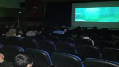 Sömestir tatilinde öğrencilerin sinema keyfi