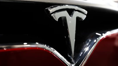 Tesla, Almanya'daki fabrikasında üretimi iki hafta süreyle durdurdu