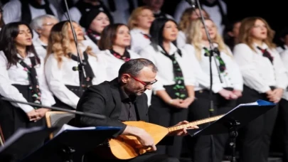 6 Şubat’ta yaşamını yitirenler türkülerle anıldı