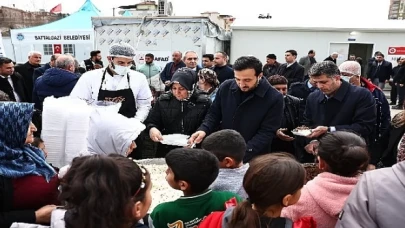 Abdullah Özdemir, Adıyaman ve Malatya’da depremzedeleri ziyaret etti