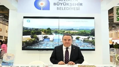 Başkan Böcek EMITT Fuarı’nda