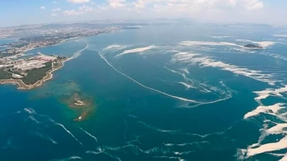 Çanakkale Boğazı yeniden gemi geçişlerine açıldı