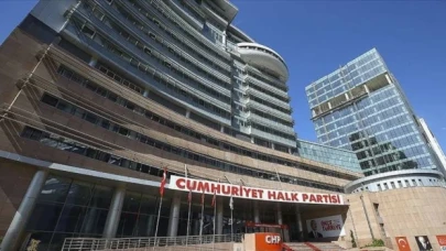 CHP’de aday açıklamaları tekrar ertelendi!