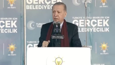 Erdoğan, muhalefeti hedef aldı: Kaybedeceğini anlayınca sağa sola saldırıyor