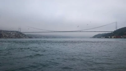 İstanbul Boğazı'nda gemi trafiği durduruldu