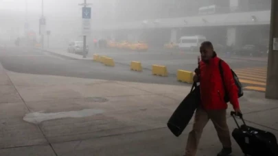 İstanbul'da hava ulaşımına sis engeli