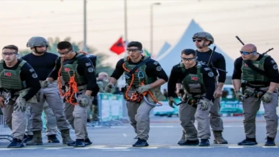 Türk Özel Harekat Polisi yine gururlandırdı