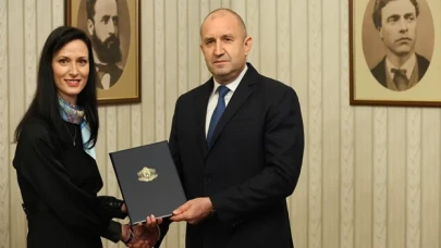 Bulgaristan Cumhurbaşkanı Radev, başbakan adayı Mariya Gabriel'i hükümeti kurmakla görevlendirdi