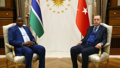 Cumhurbaşkanı Erdoğan, Gambiya Cumhurbaşkanı Barrow ile telefon görüşmesi gerçekleştirdi