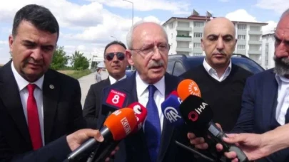 Selahattin Demirtaş'ın ziyaretine giden Kılıçdaroğlu: Dışarda olsaydı, terör olayları biterdi