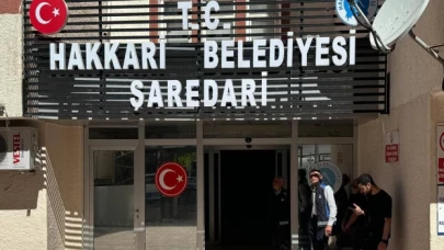 DEM Partili Hakkari Belediyesi'ne, Hakkari Valisi Ali Çelik kayyum olarak atandı