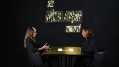 Hülya Avşar'dan Berfu Yenenler'e: Eser'in nesini sevdin?