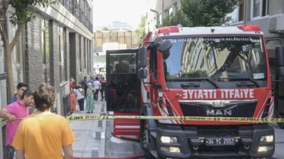 Şişli'de 5 katlı binada yangın: Mahsur kalan 4 kişi kurtarıldı