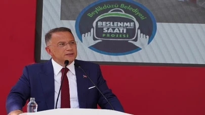 Beylikdüzü Belediye Başkanı Mehmet Murat Çalık, Cumhuriyet Halk Partisi’nin Eğitim Maratonu etkinliğinde konuştu