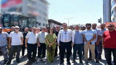 Bornova Belediyesi düzgün yollar için durmadan çalışıyor