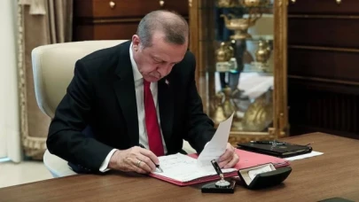 Erdoğan’dan Sağlık Bakanlığı’na ikinci revizyon: Bakan Yardımcısı ve üst düzey yöneticiler görevden alındı