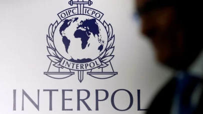 Interpol kırmızı bültenle arıyordu: Şahıs, Antalya’da ele geçirildi