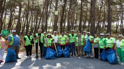 Başkan Duman’ın da katıldığı temizlik çalışmasında 5 ton atık toplandı