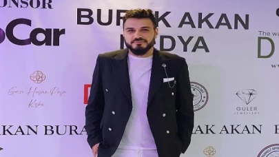 Burak Akan’dan yaza veda partisi