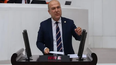 CHP'li Murat Bakan Yerlikaya'ya seslendi: "Kayıp 396 bin Suriyelinin Avrupa’ya gittiğini nasıl tespit ettiniz?