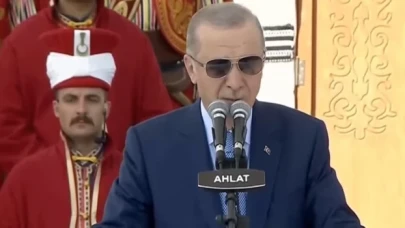 Cumhurbaşkanı Erdoğan Ahlat'ta konuştu: Anadolu'da varlığımızı hazmedemeyenler büyük bir bozguna uğrar