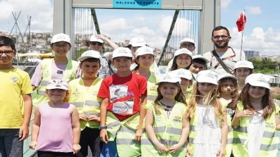 İBB tarafından hayata geçirilen “Küçük Rehberler İstanbul’u Keşfediyor” projesiyle çocuklar şehrin tadını çıkartıyor