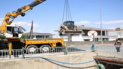 Melikgazi Belediyesi’nden yağmur suyu kanallarında kapsamlı temizlik çalışması