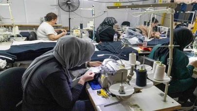 Meslek Fabrikası kadınlara ve gençlere iş kapılarını aralıyor