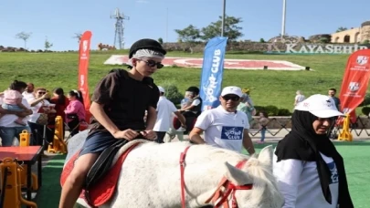 Nevşehirli çocukların ’Pony’ mutluluğu