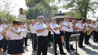 Seferihisar’da Ata Ekmeği ve Armola Pazarı coşkusu