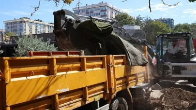 Bakırköy Belediyesi’nin kaldırım işgallerine karşı denetimi devam ediyor.