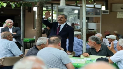 Başkan Alemdar Sakarya’da vatandaşlarla kucaklaşıyor