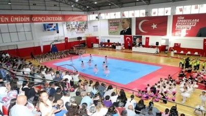 Bayraklı’da yaz spor okullarına büyük ilgi  19 kursa 4 bin 200 kişi katıldı