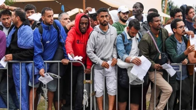 Hollanda hükümeti yılbaşının ardından kaçak yabancılara verdiği desteği kesecek