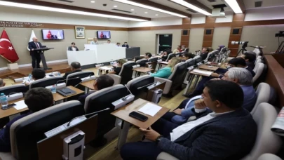 İstanbul Bakırköy’den emekli ve öğrencilere nakdi destek