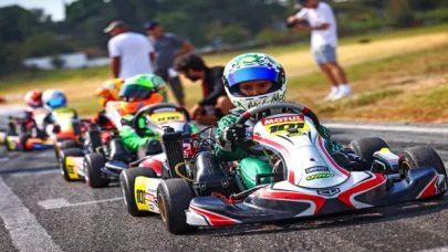 Karting 4. ayakta nefes kesen mücadele