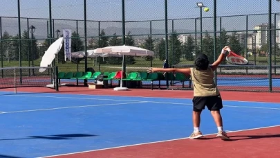 Kayseri Büyükşehir’den heyecanlı tenis turnuvası