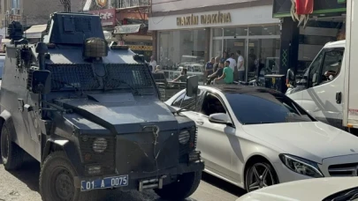 Adana'da yolda el bombası bulundu