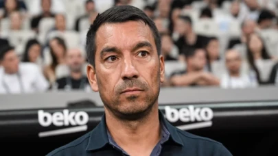 Beşiktaş Teknik Direktörü Giovanni van Bronckhorst’tan TFF’ye kumarhane göndermesi!