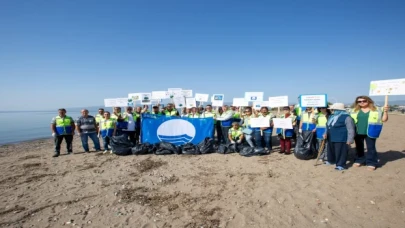 Bursa Büyükşehir personelinden sahil temizliği