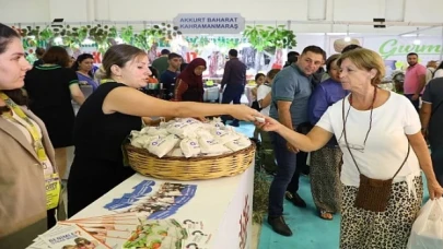 Büyükşehir standı YÖREX’te büyük ilgi gördü