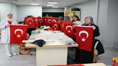 Çayırovalı kursiyerler bayrakları Cumhuriyet’e hazır edecek